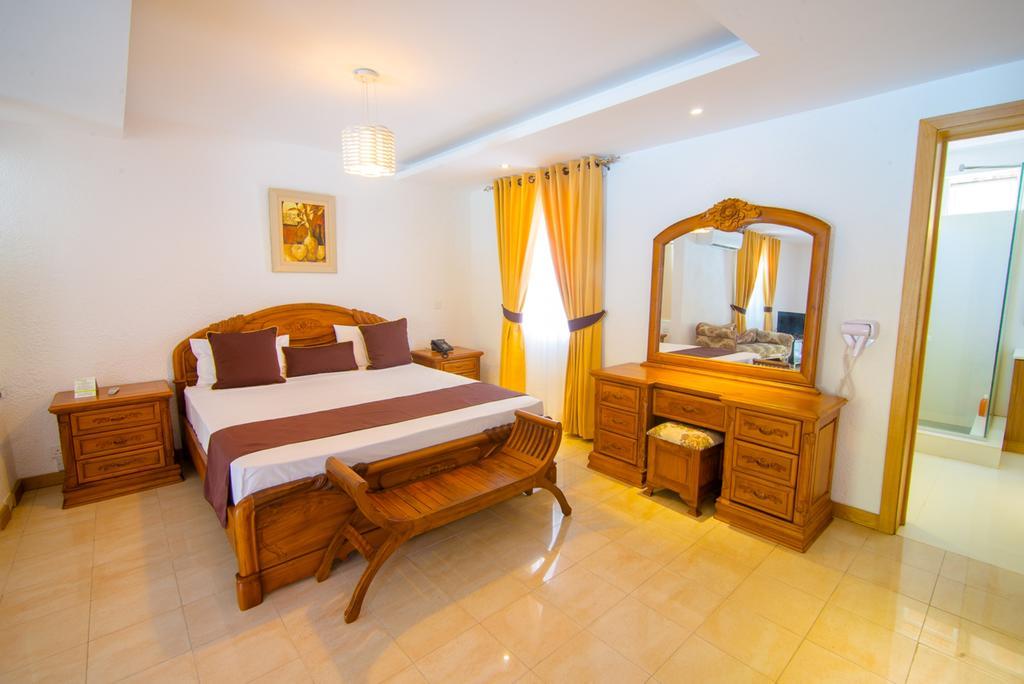 Le Surcouf Hotel &  Spa Mauritius Exterior foto