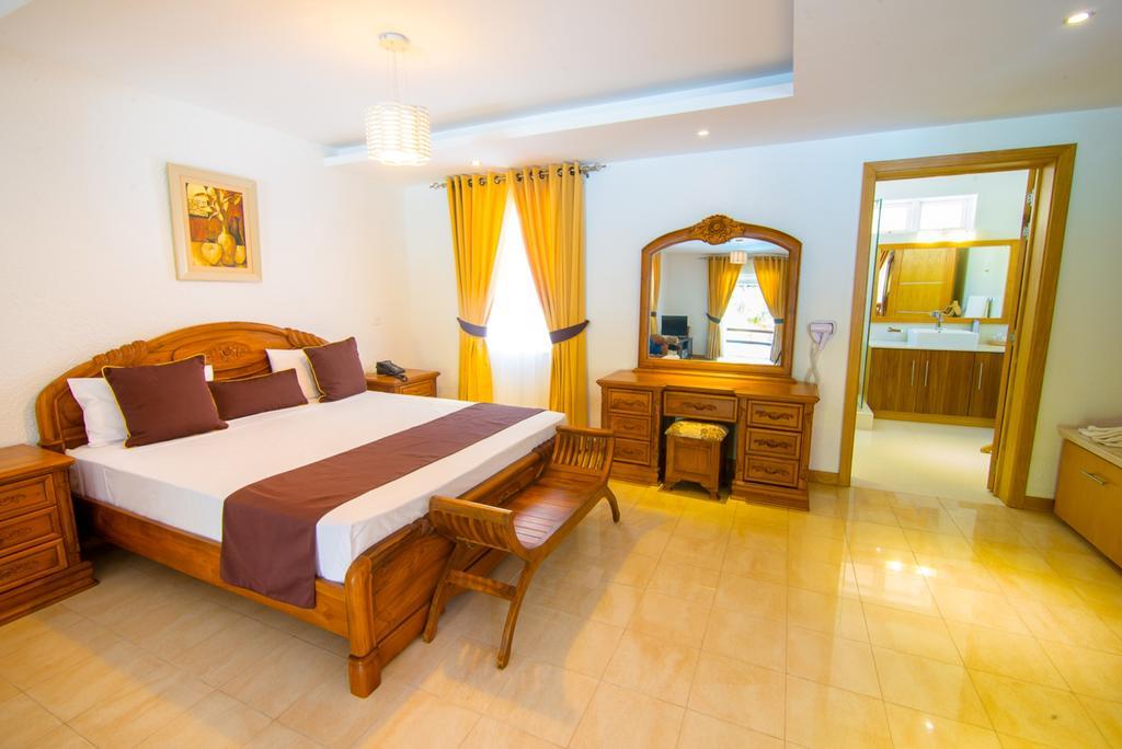 Le Surcouf Hotel &  Spa Mauritius Exterior foto