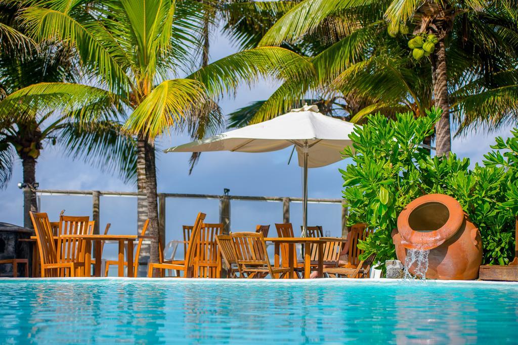 Le Surcouf Hotel &  Spa Mauritius Exterior foto