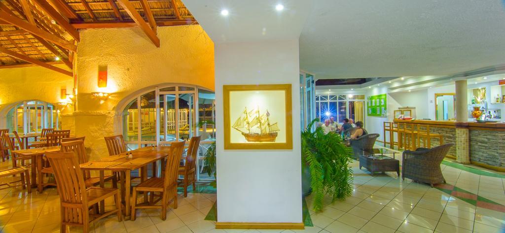 Le Surcouf Hotel &  Spa Mauritius Exterior foto