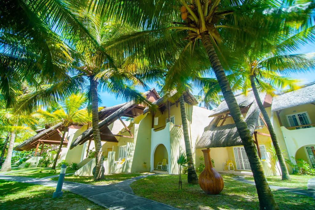 Le Surcouf Hotel &  Spa Mauritius Exterior foto
