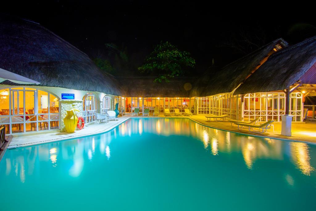 Le Surcouf Hotel &  Spa Mauritius Exterior foto