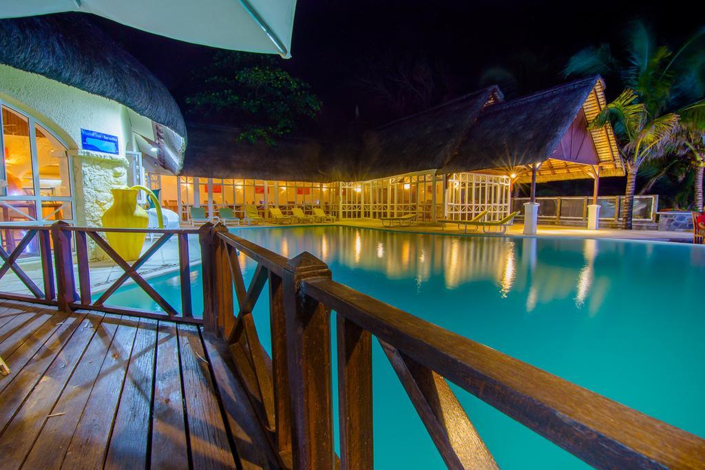 Le Surcouf Hotel &  Spa Mauritius Exterior foto